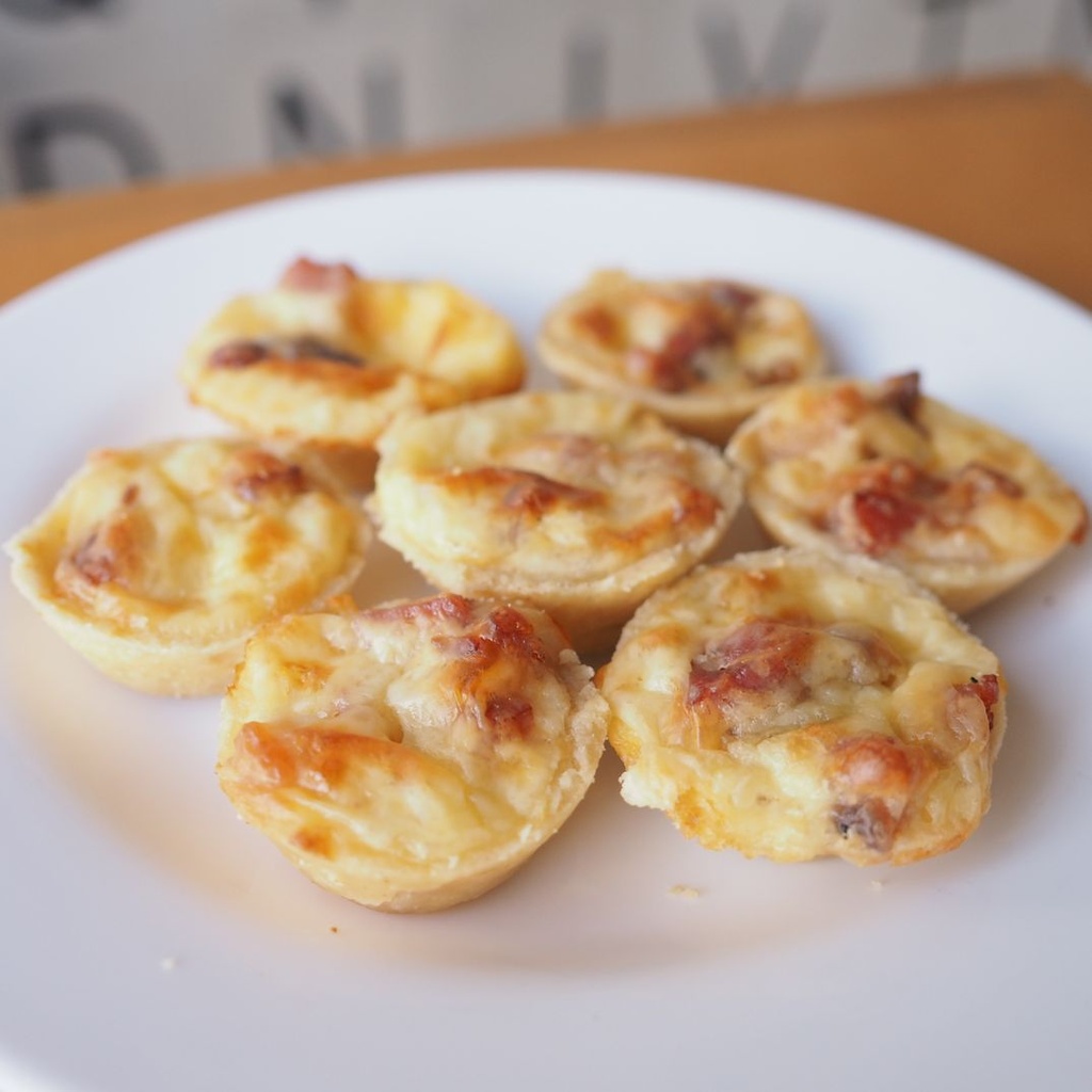 Empadinha de Queijo e Bacon